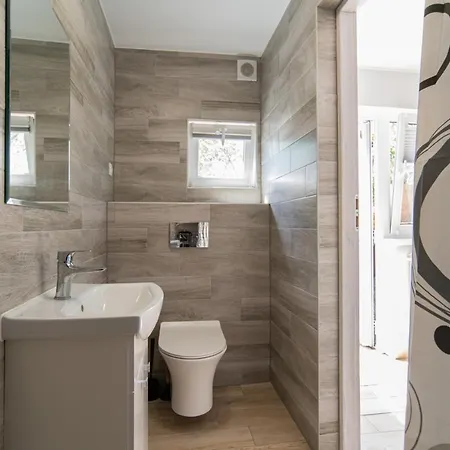 Проживание в семье Basia Дзивновек