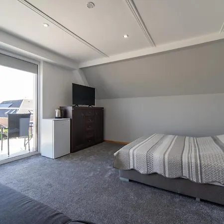 Basia Проживание в семье Дзивновек