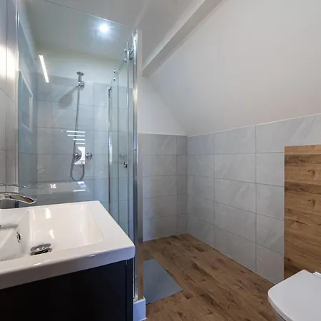 Basia Проживание в семье